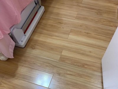2021年怎么選購強化地板