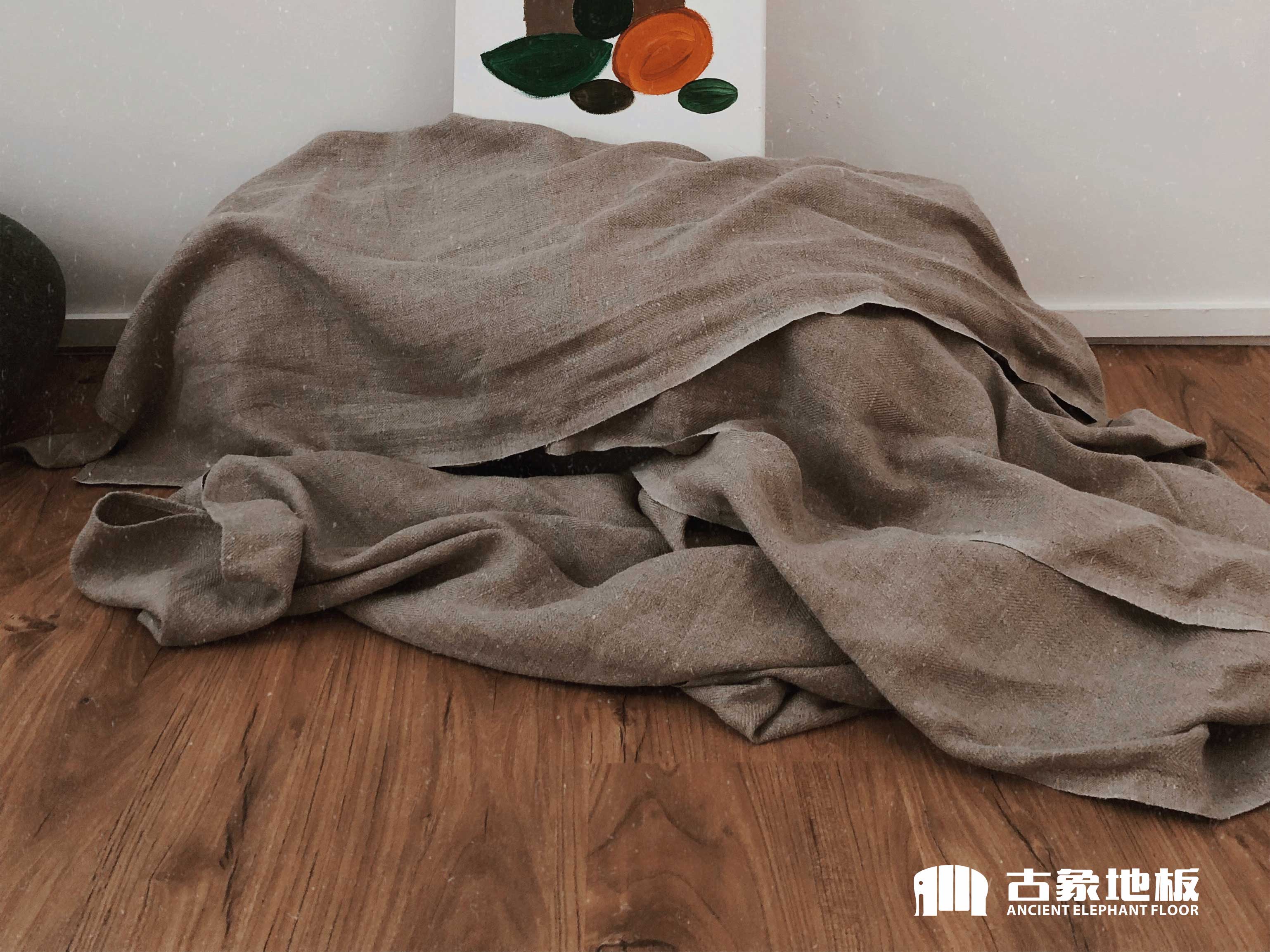 正常的強化地板會發出吱吱的響聲嗎